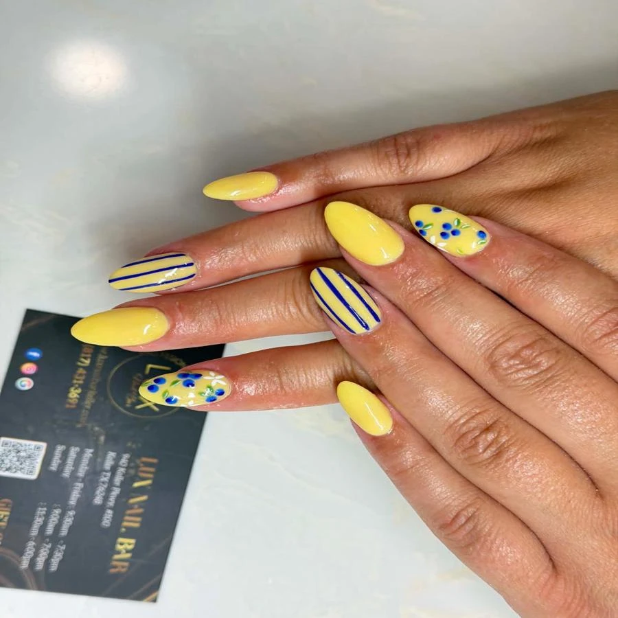 Nails Collections